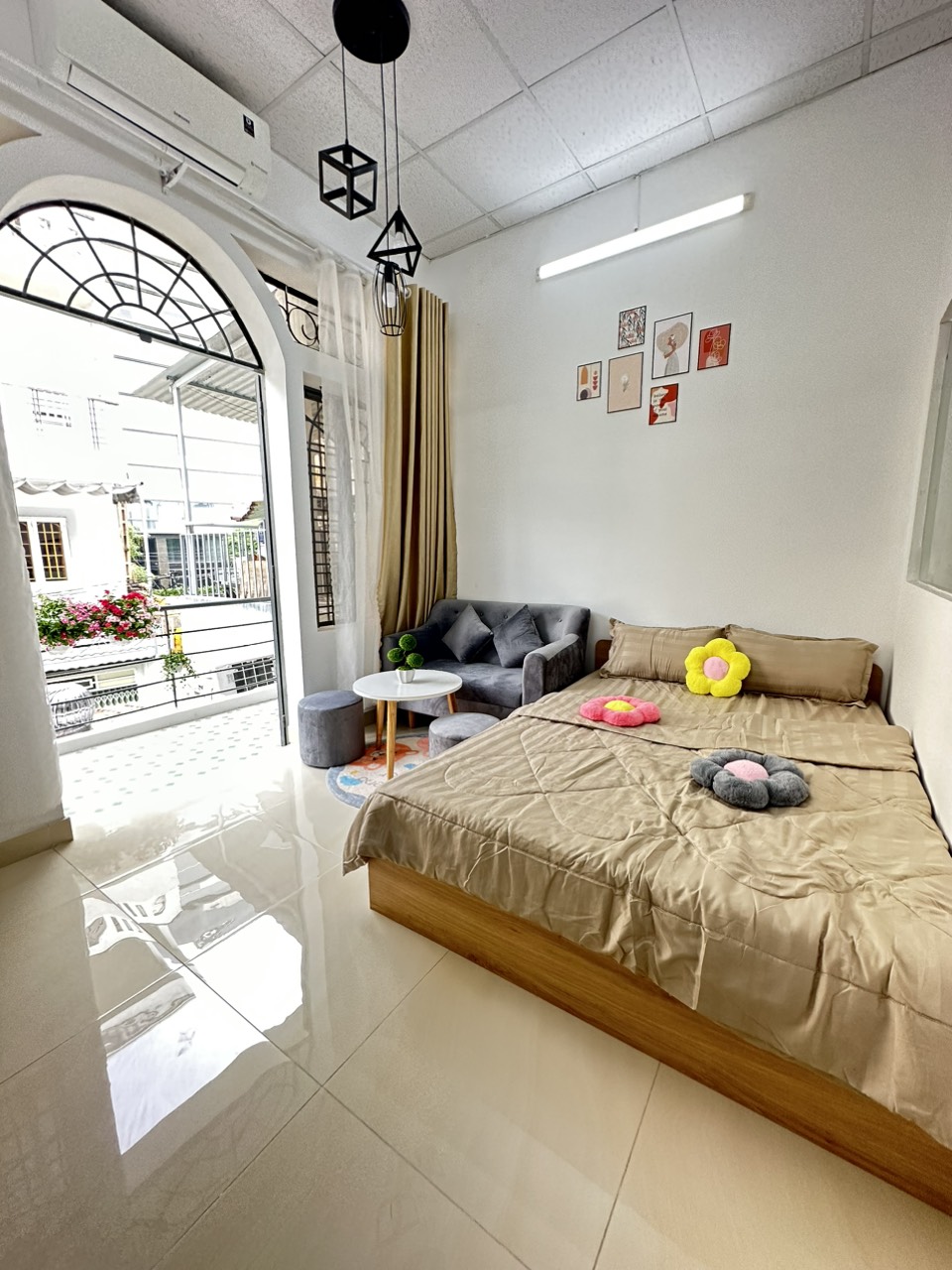 🌸S114 - STUDIO TÁCH BẾP, BAN CÔNG LỚN CỰC ĐẸP TRƯỚC CỔNG SÂN BAY🌸