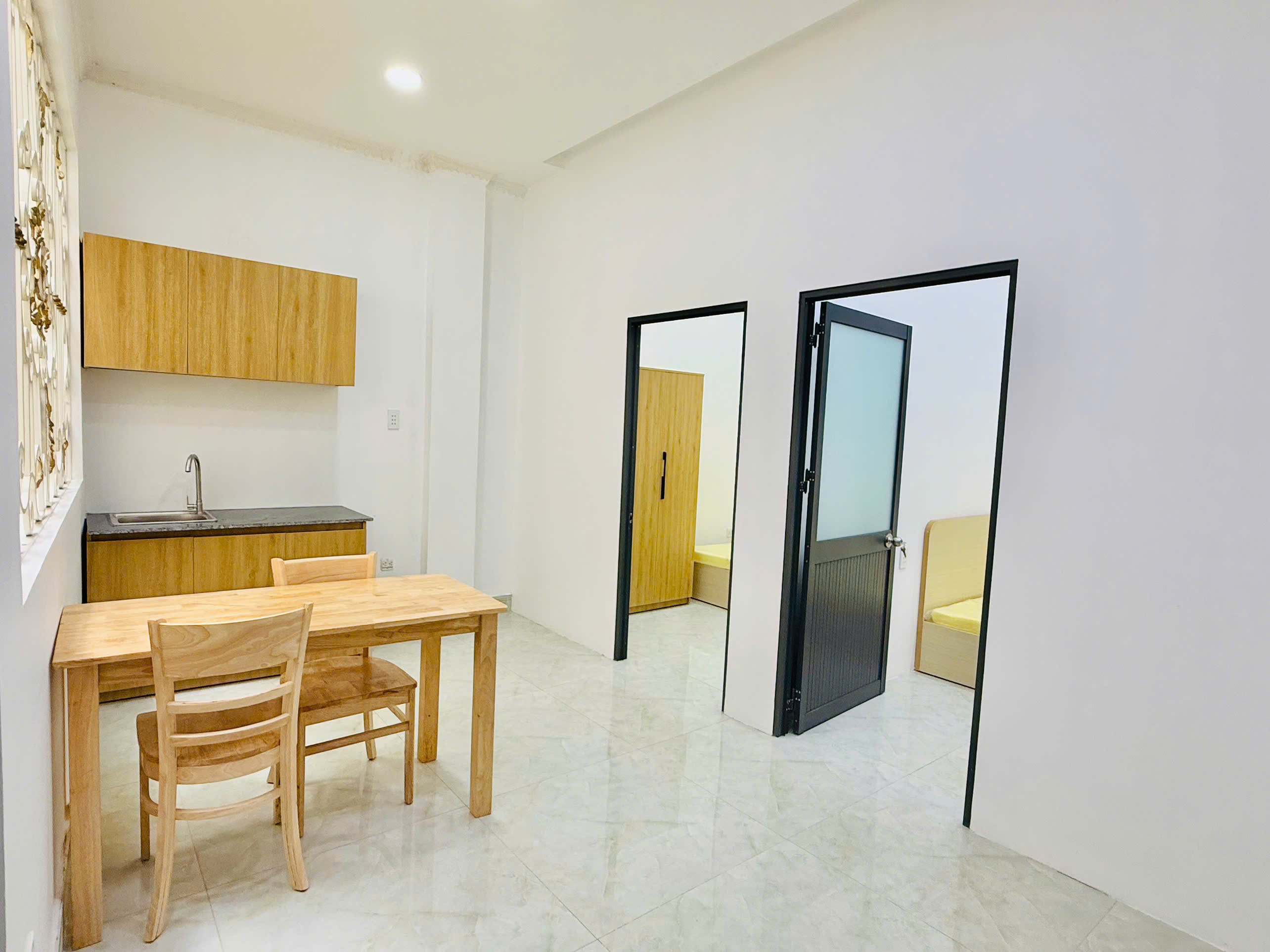 ☘️S124 - 2PN CỬA SỔ KẾ BÊN CHỢ TÂN BÌNH☘️