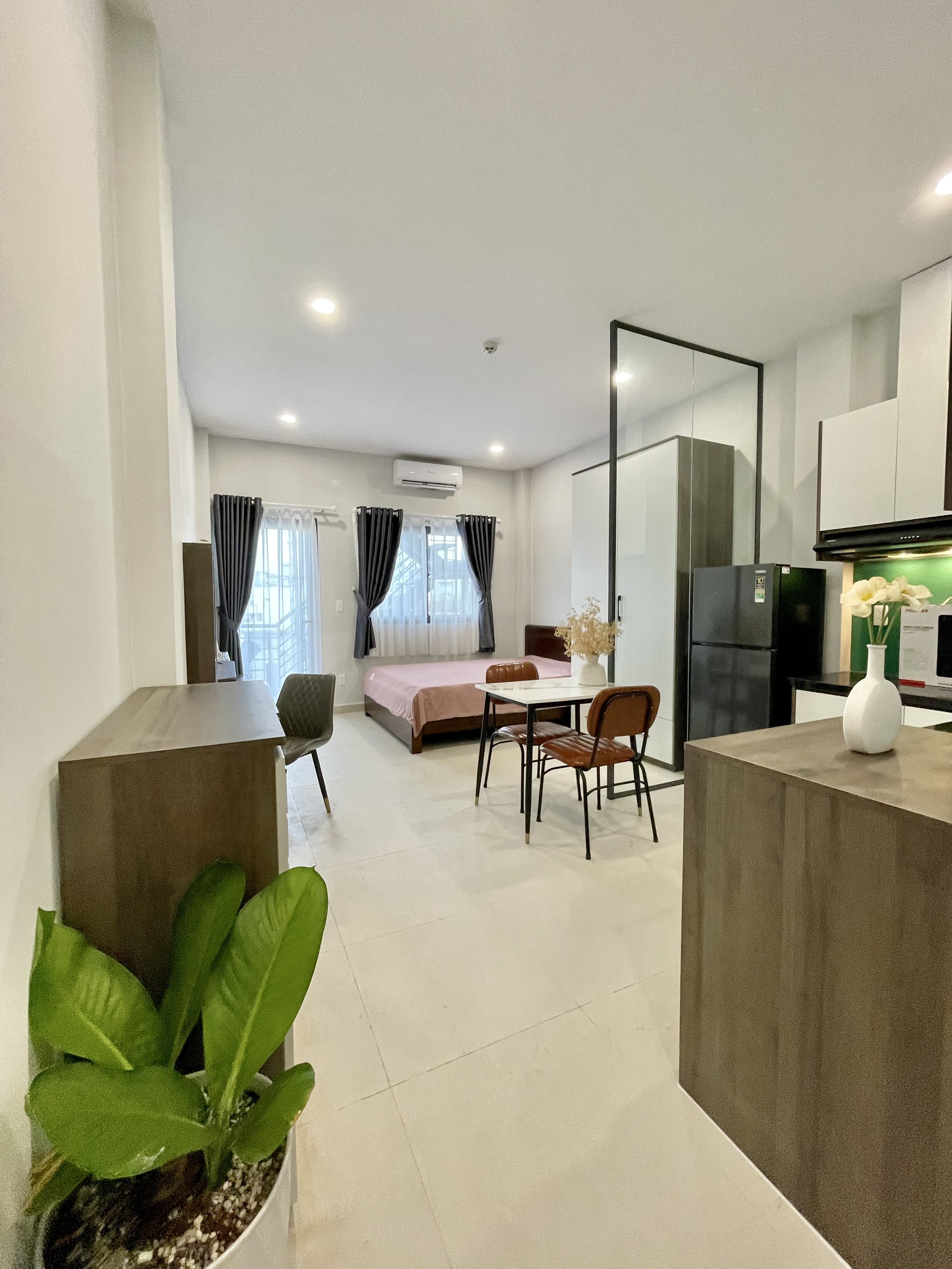 🌴SÂN BAY - STUDIO CỬA SỔ TÁCH BẾP CỰC ĐẸP CHỈ 9X🌴