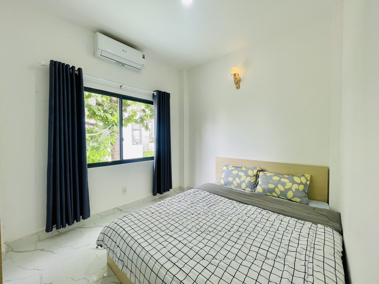 Cho thuê căn hộ 1 phòng ngủ cửa sổ lớn tại Quận 2